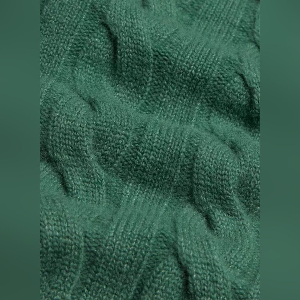 ARITZIA Illustrator Sweater in Forest Green Size Medium - Picture 6 of 11